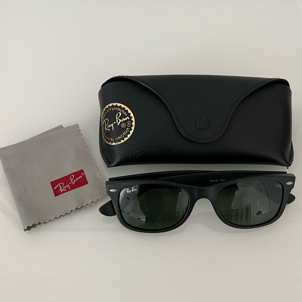 Ray-Ban New Wayfarer Classic Sunglasses